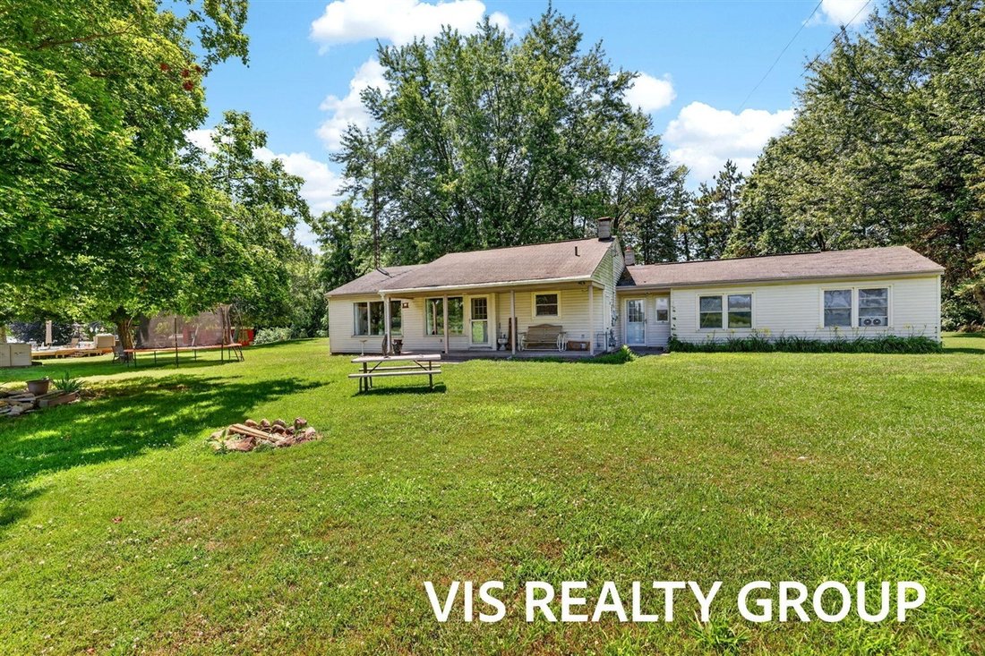 House in Fruitport Charter Township, Michigan, United States 5 - 18450293