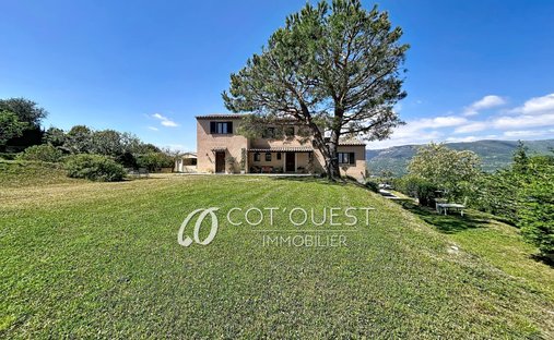 Villa in Nice, Provence-Alpes-Côte d'Azur, France 1