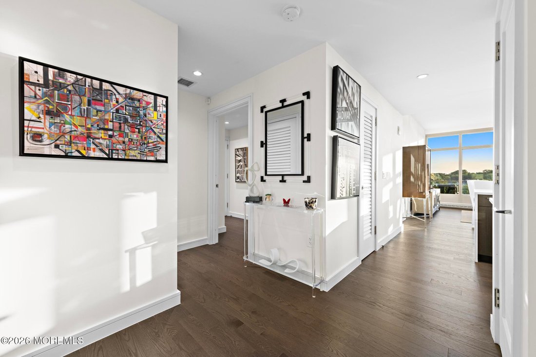 Condo in Long Branch, New Jersey, United States 5 - 18446546