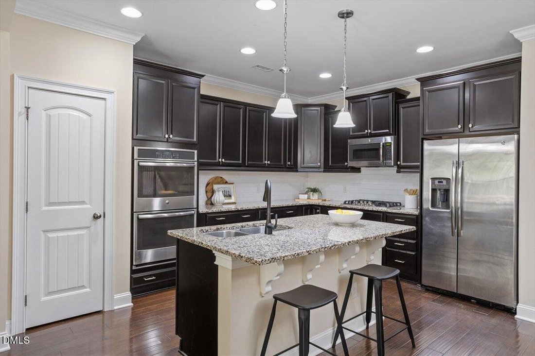Townhouse in Cary, North Carolina, United States 5 - 18450357