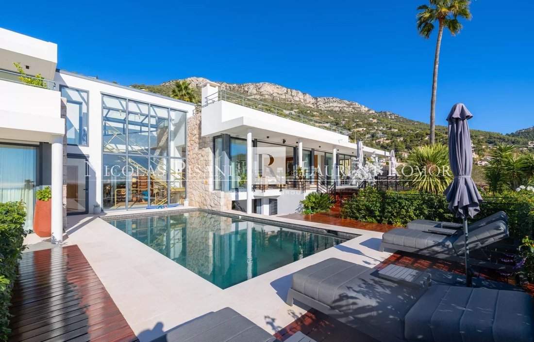 Villa in Èze, Provence-Alpes-Côte d'Azur, France 2 - 18449730