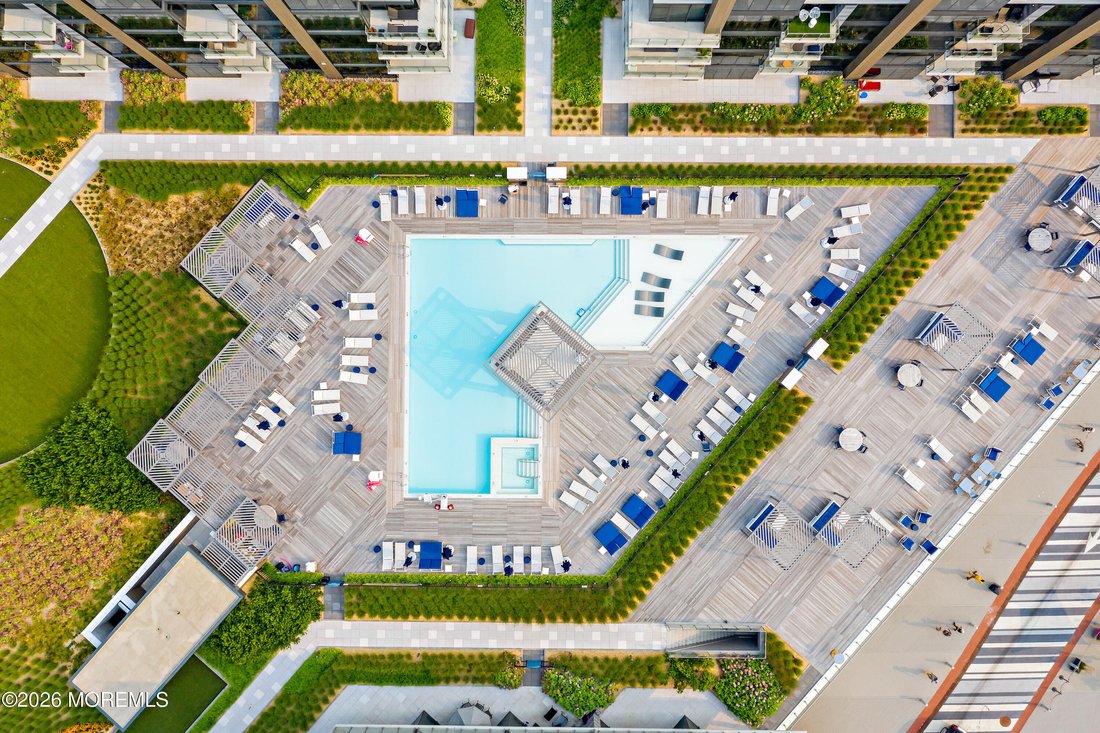 Condo in Long Branch, New Jersey, United States 4 - 18446546