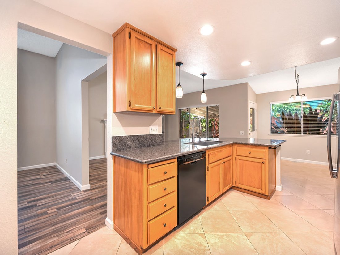House in Sacramento, California, United States 3 - 18451252