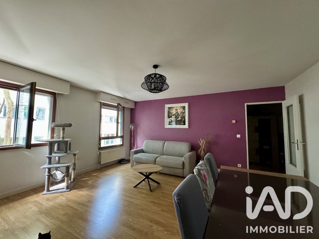Apartment in Chatou, Ile-de-France, France 3 - 18451555