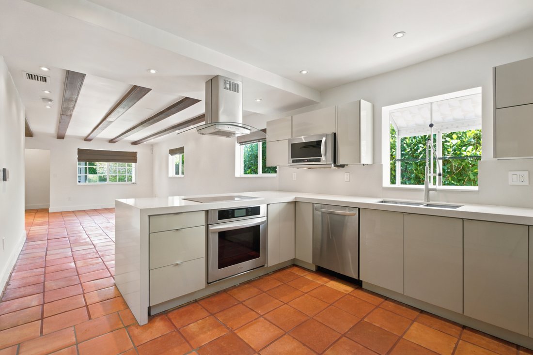House in Miami, Florida, United States 4 - 18447567