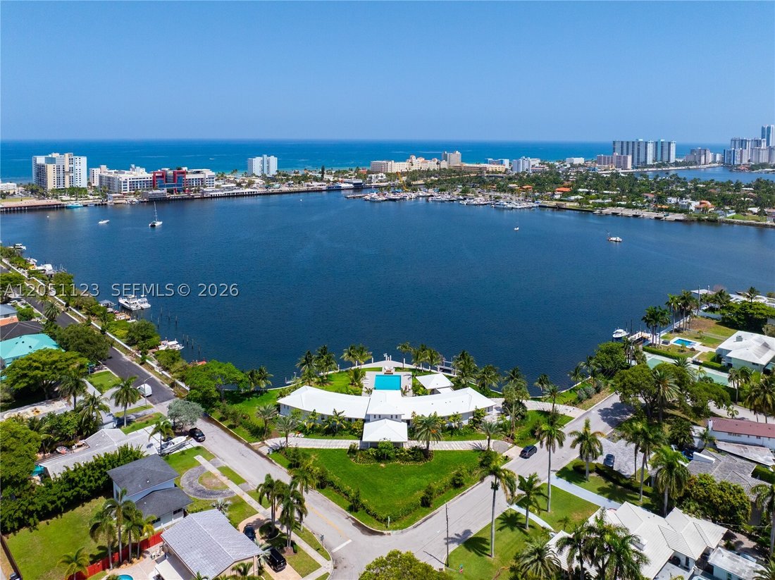 House in Hollywood, Florida, United States 2 - 18446188