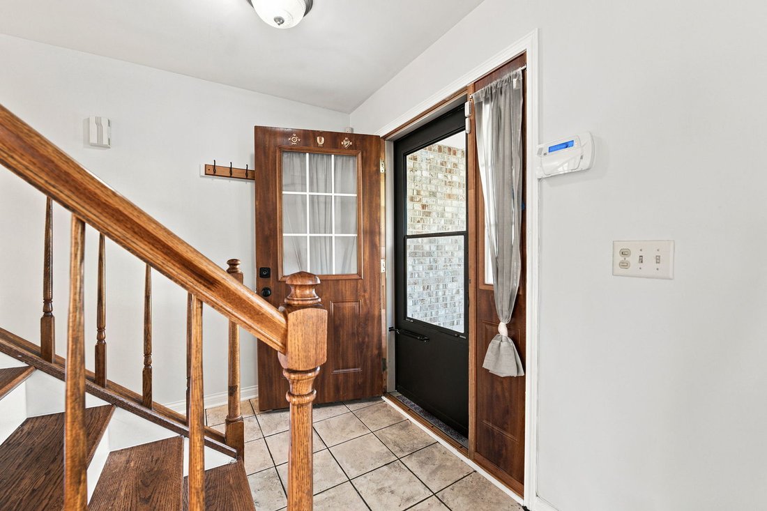 House in Bolingbrook, Illinois, United States 4 - 18450645
