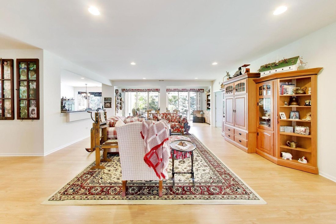 House in Huntley, Illinois, United States 5 - 18419811