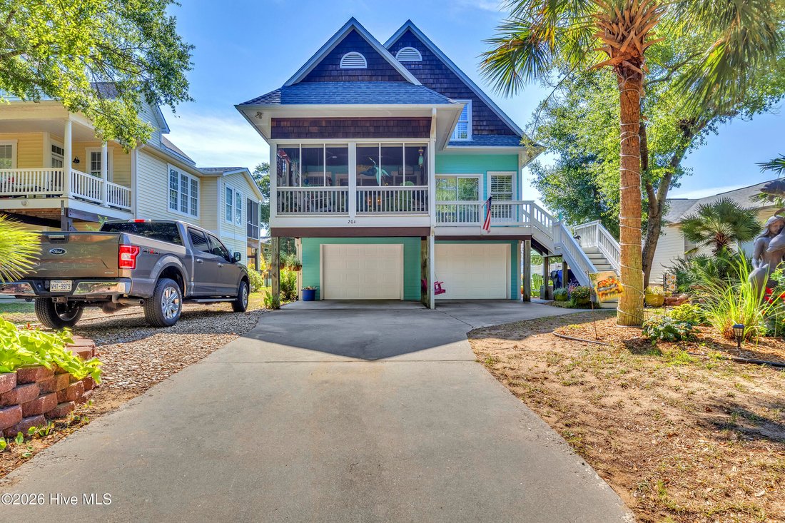 House in Oak Island, North Carolina, United States 1 - 18450333