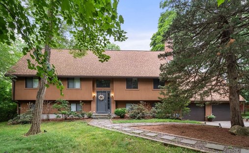 House in Framingham, Massachusetts, United States 1