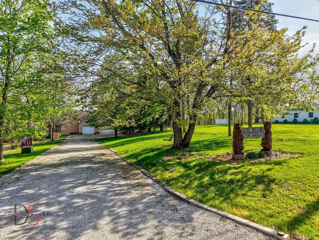 House in Varna, Illinois, United States 3 - 18450720