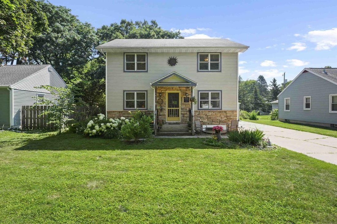 House in Monona, Wisconsin, United States 1 - 18446128