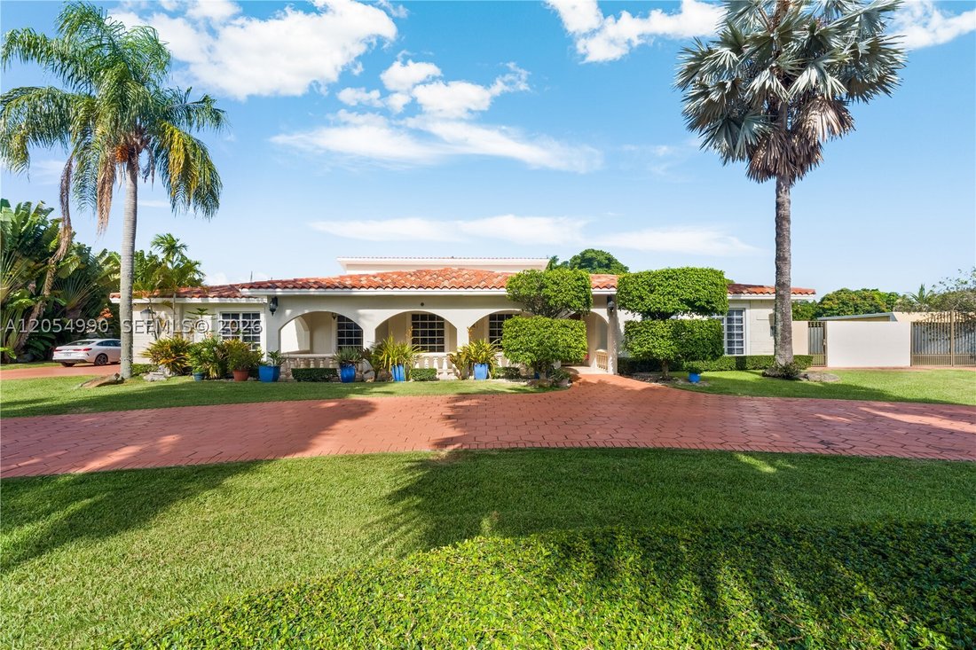 House in Miami, Florida, United States 3 - 18449487