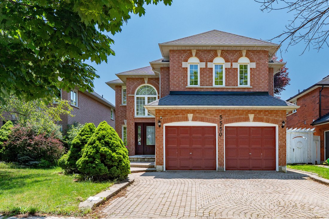 House in Mississauga, Ontario, Canada 2 - 18448505
