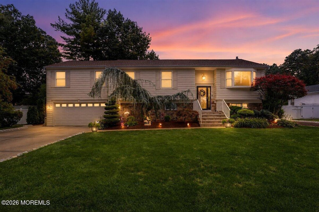 House in Old Bridge Township, New Jersey, United States 1 - 18447237