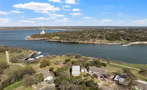 House in Clifton, Texas, United States 1