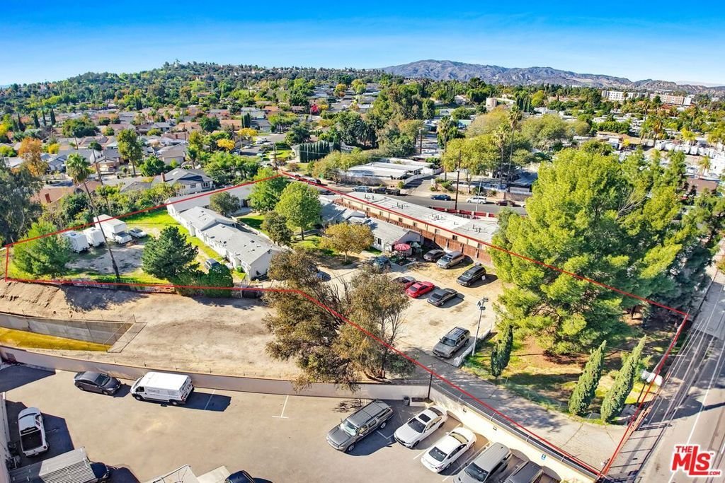 Los Angeles, California, United States 2 - 18449893