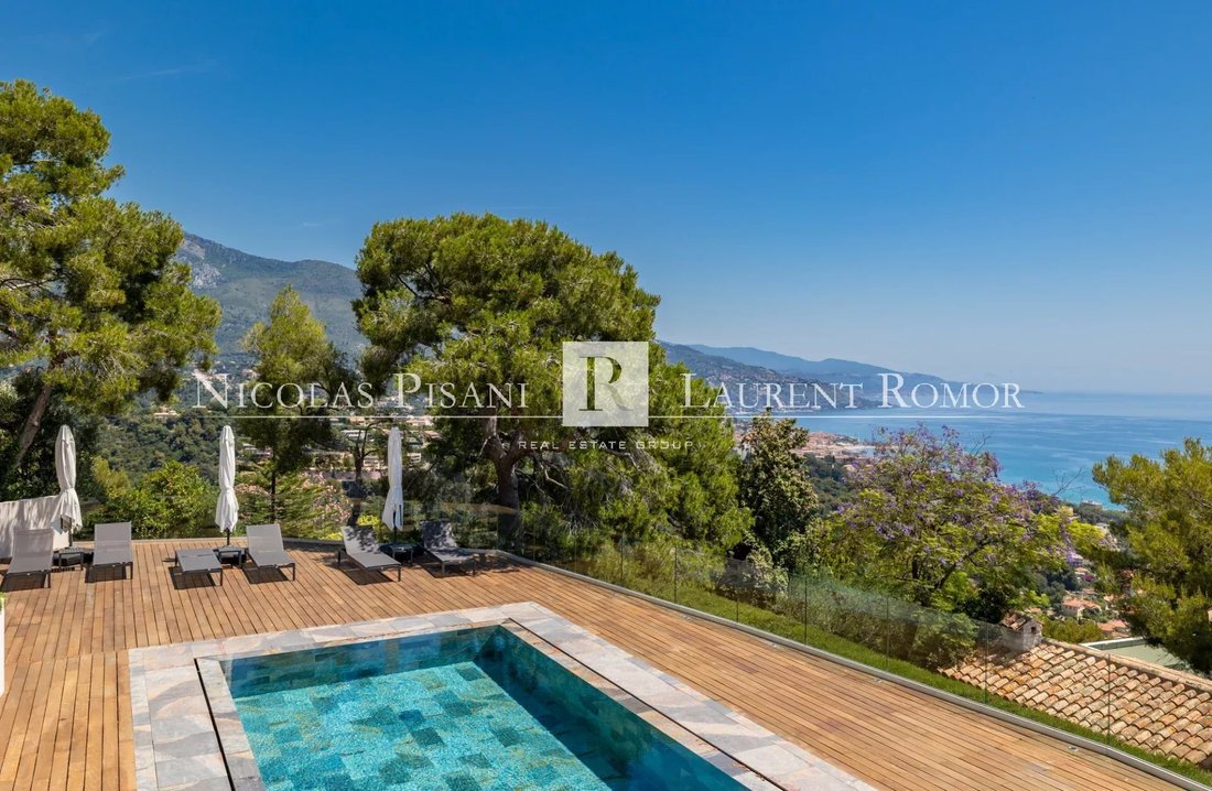 Villa in Val de Gorbio, Roquebrune-Cap-Martin, France 2 - 18449736