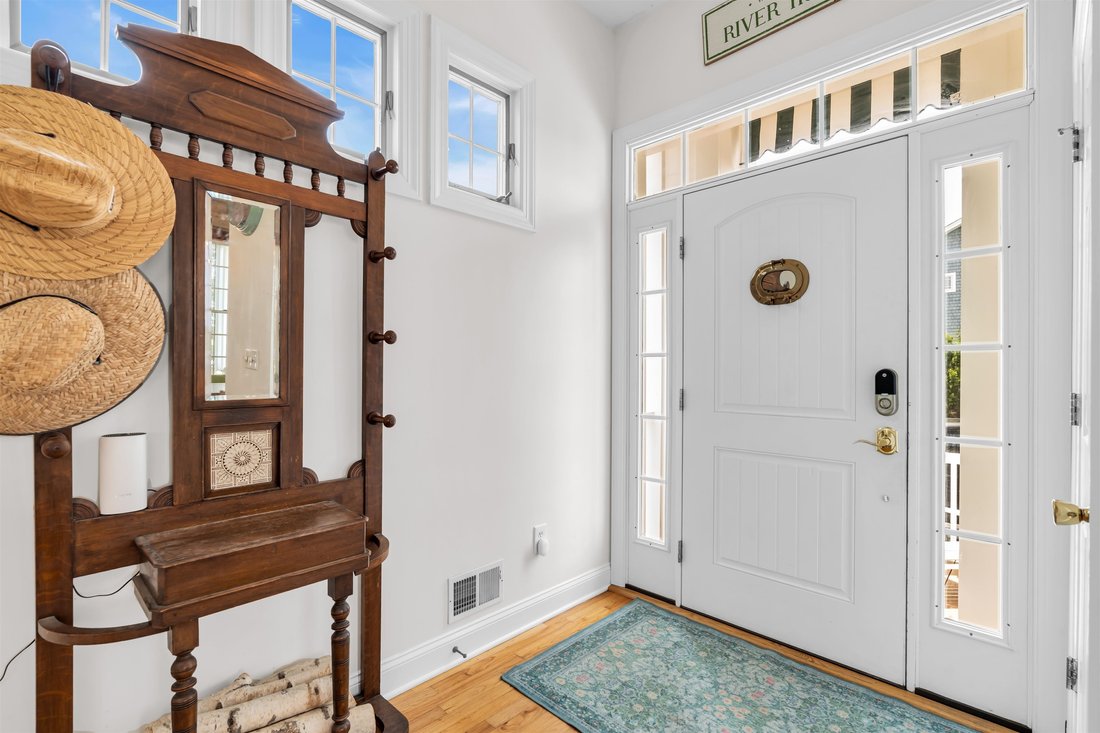House in Monmouth Beach, New Jersey, United States 2 - 18445879