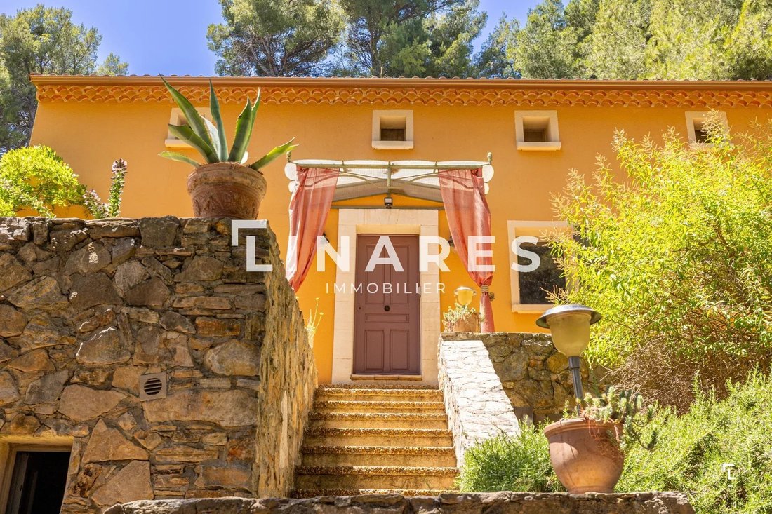 House in Beaudinard-Eoures, Aubagne, France 2 - 18446190