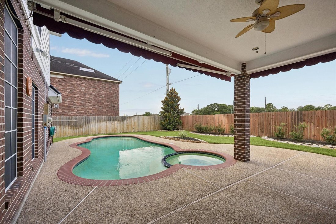 House in Katy, Texas, United States 4 - 18446735