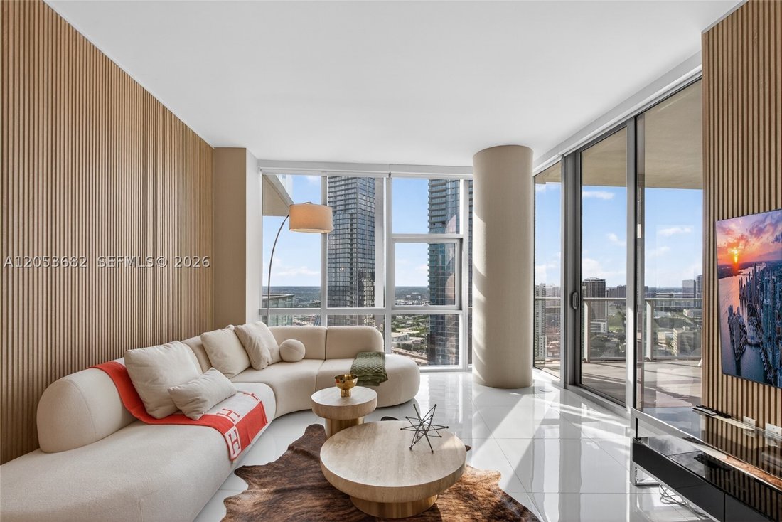 Condo in Miami, Florida, United States 4 - 18446220