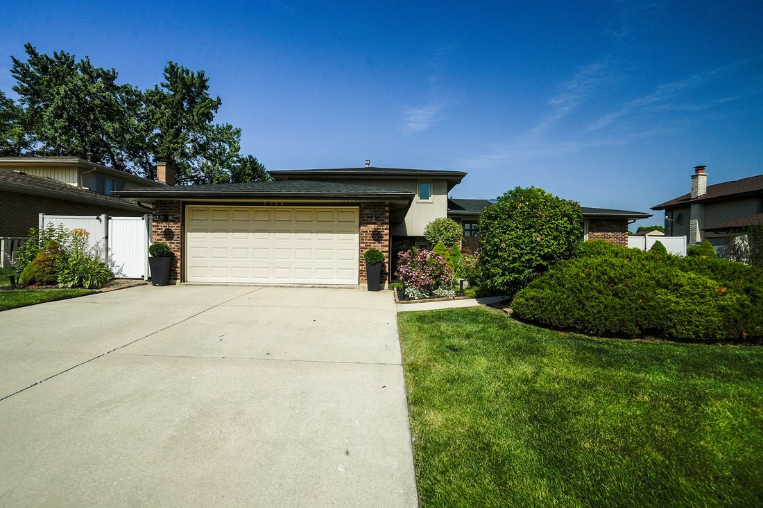 House in Orland Park, Illinois, United States 3 - 18447109
