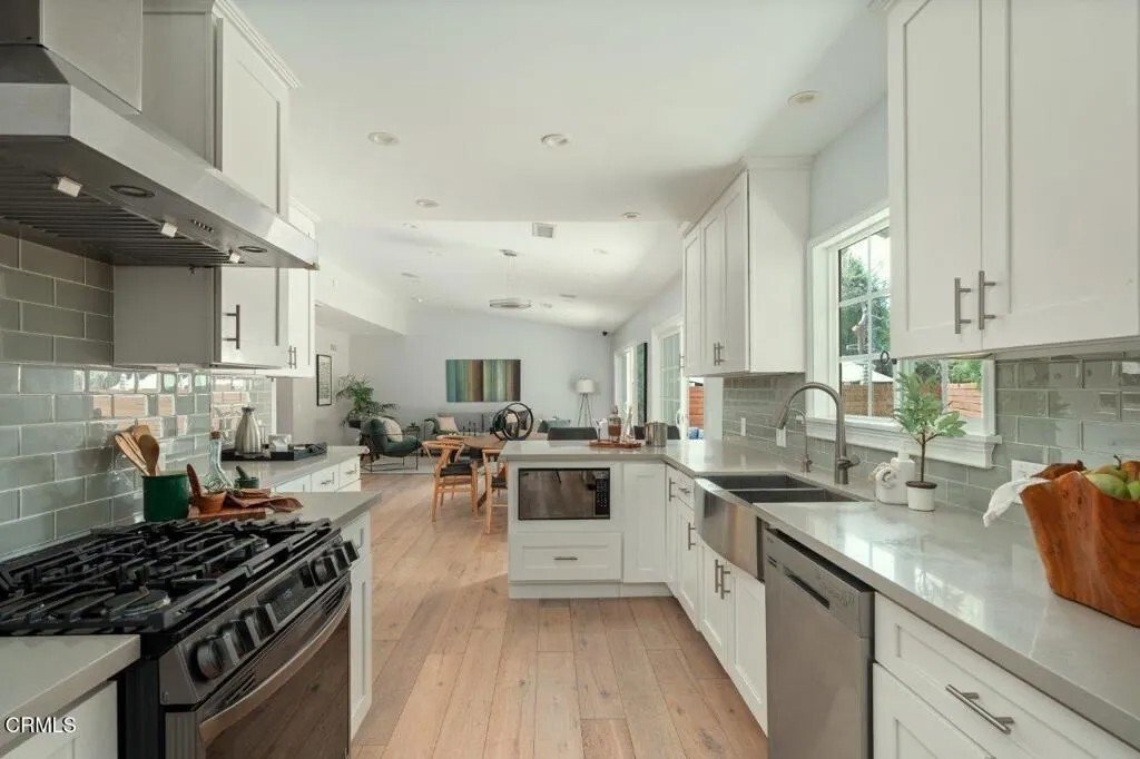 House in Glendale, California, United States 3 - 18449731