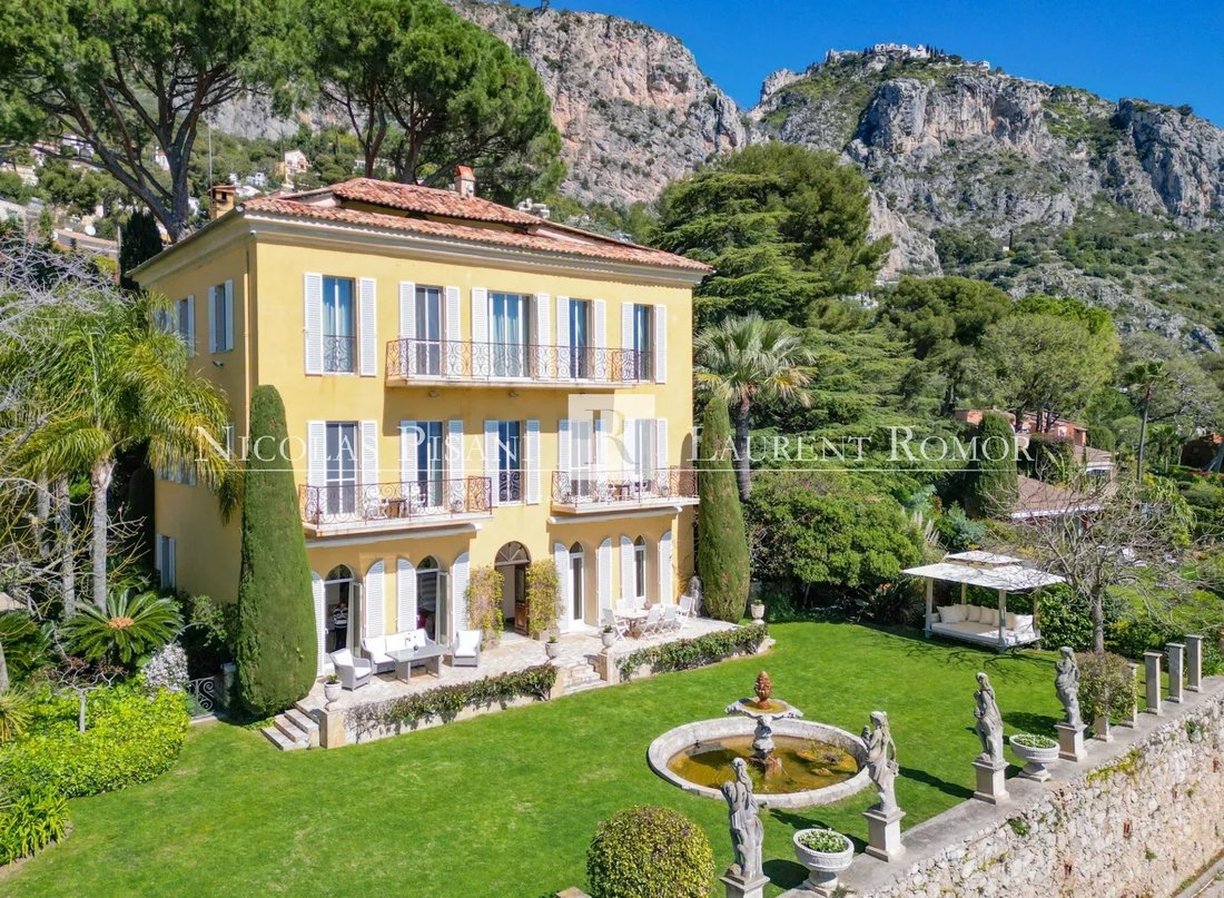 Villa in Èze, Provence-Alpes-Côte d'Azur, France 2 - 18449778