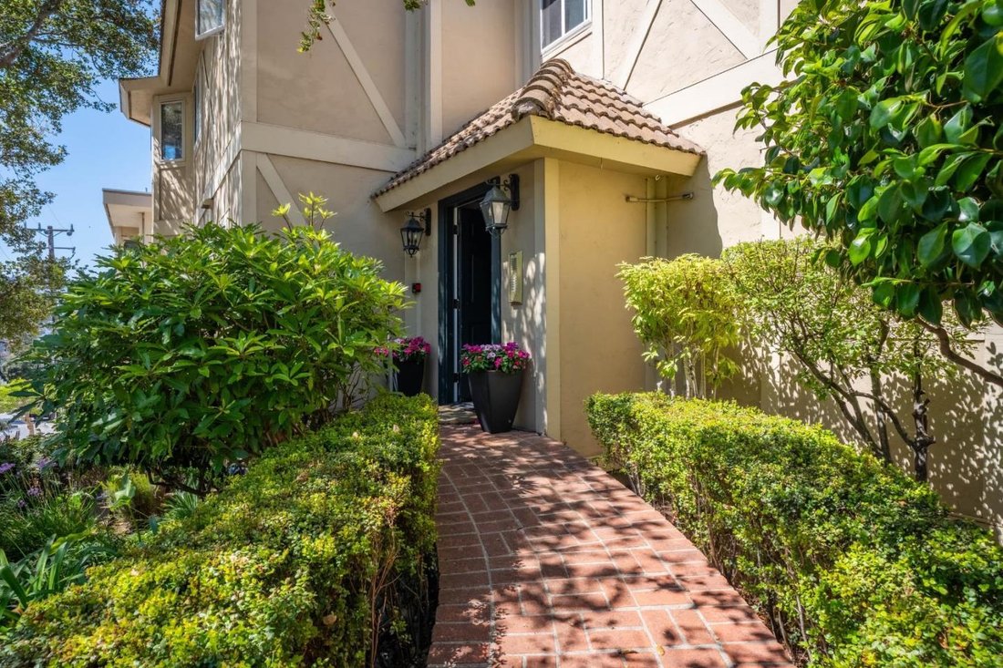 Condo in Carmel-by-the-Sea, California, United States 3 - 18395911