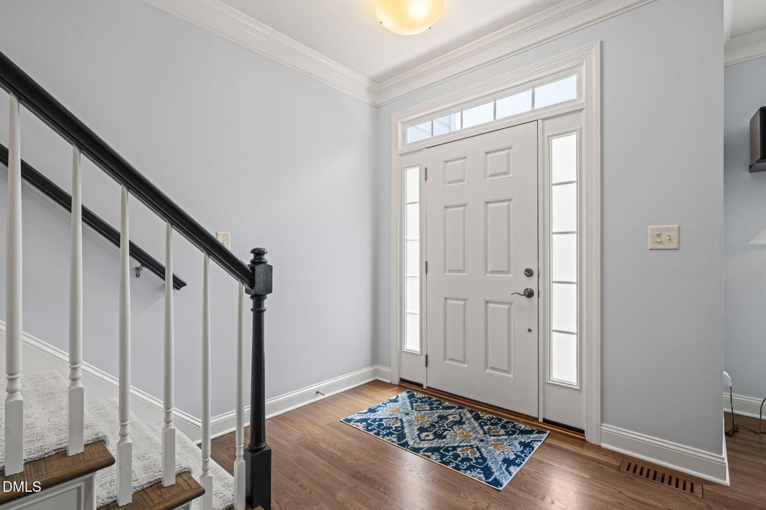 Townhouse in Cary, North Carolina, United States 4 - 18446791