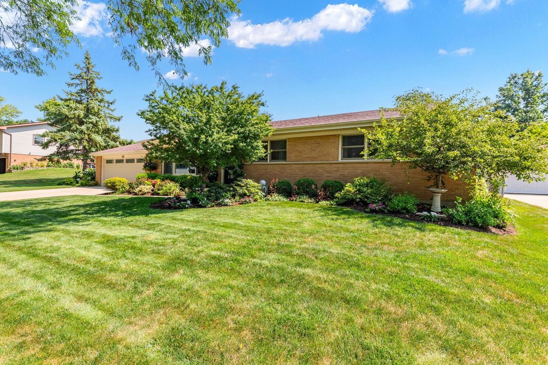 House in Schaumburg, Illinois, United States 5 - 18450636