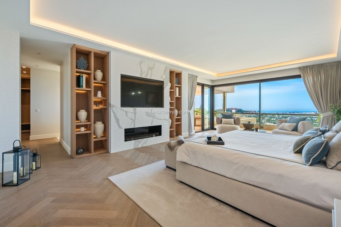 Apartment in Puerto Banus, Marbella, Spain 3 - 18449793