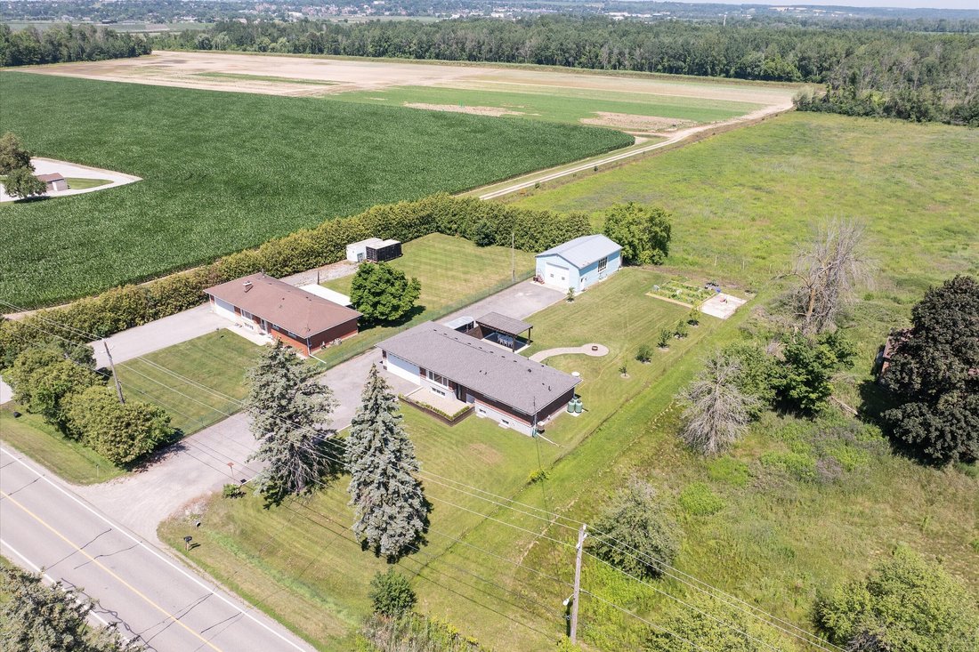 House in King, Ontario, Canada 5 - 18451250