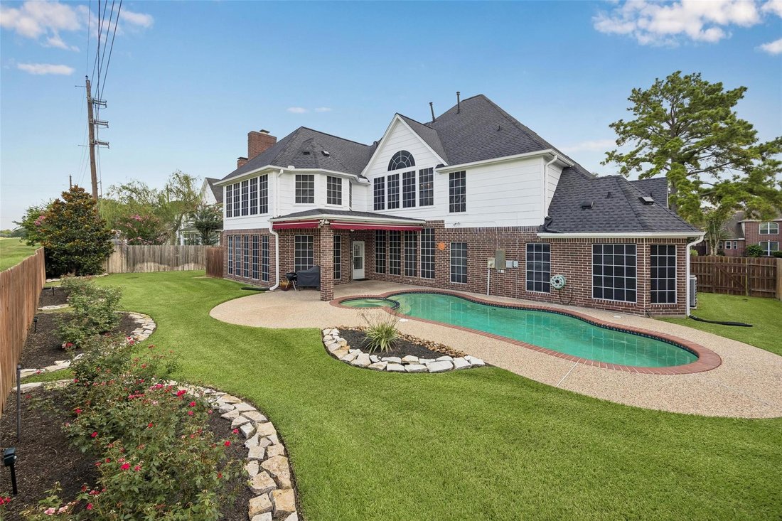 House in Katy, Texas, United States 3 - 18446735