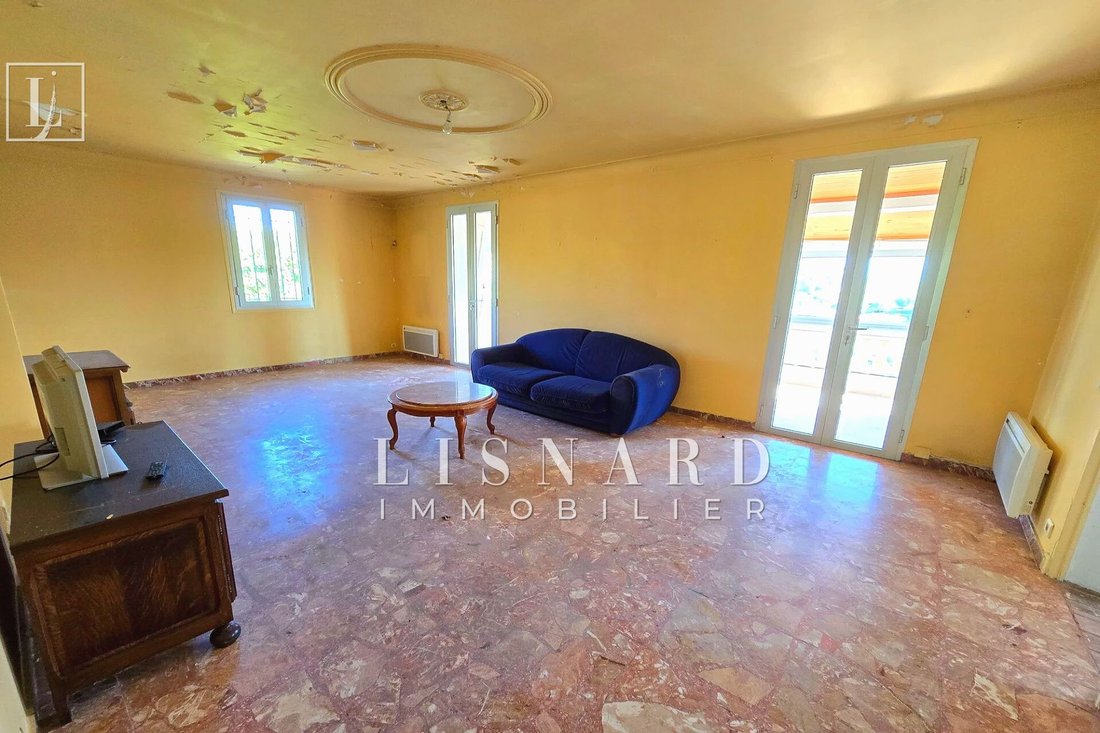 Villa in Centre, Vallauris, France 4 - 18447674