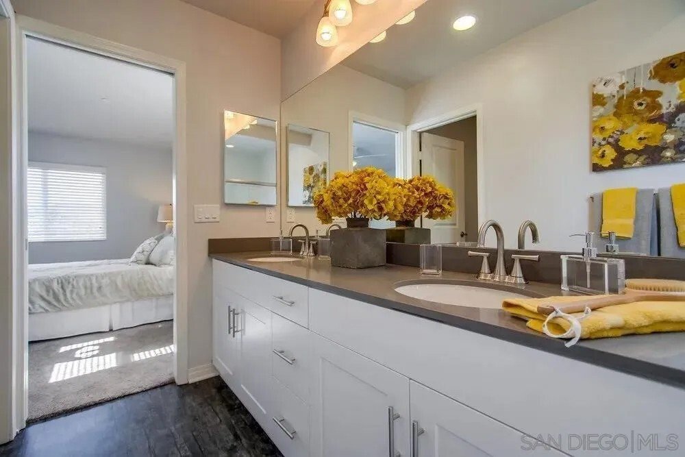 San Diego, California, United States 5 - 18449746