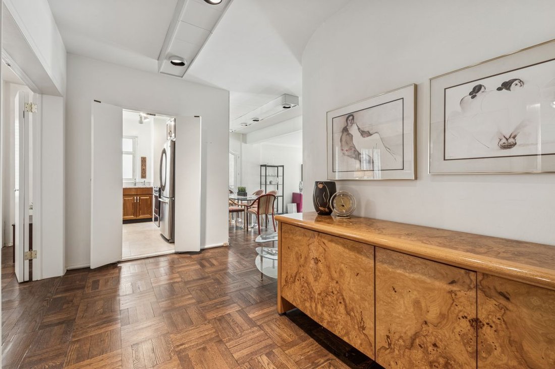 Co Op in New York, New York, United States 3 - 15595146