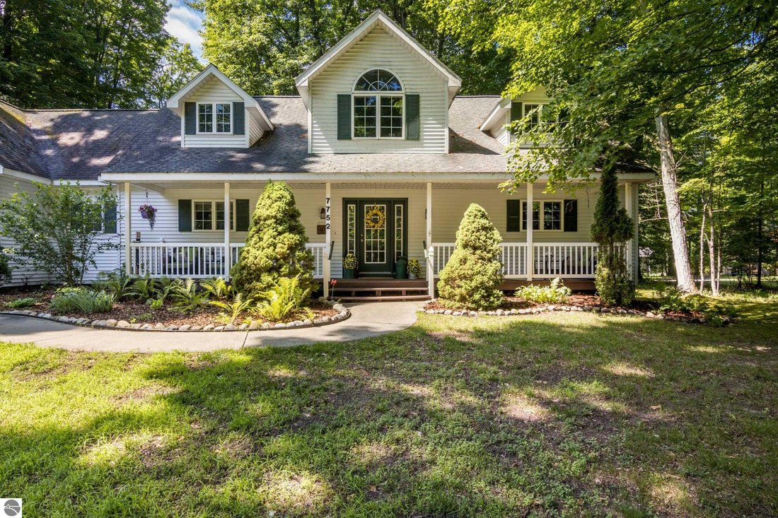 House in Williamsburg, Michigan, United States 5 - 18447249