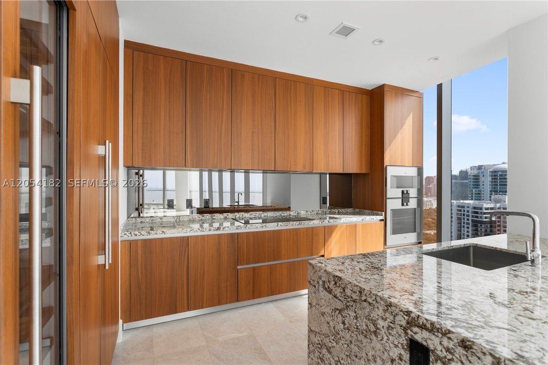 Condo in Miami, Florida, United States 5 - 18449503