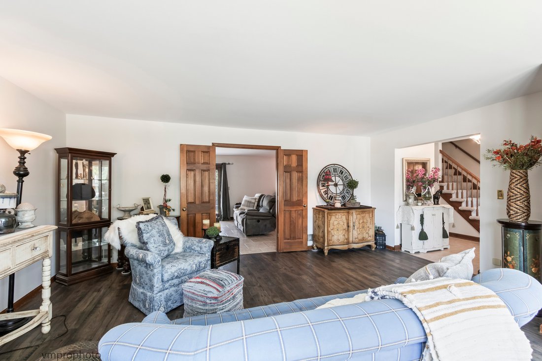 House in Hoffman Estates, Illinois, United States 3 - 18447138