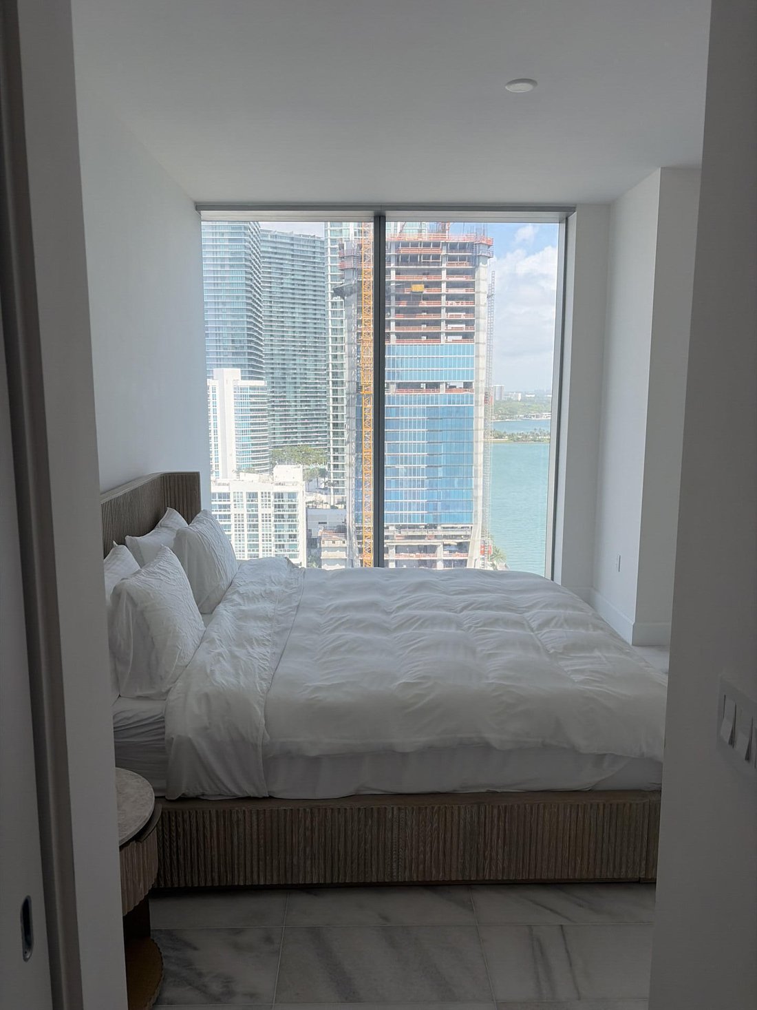 Condo in Miami, Florida, United States 4 - 18450237