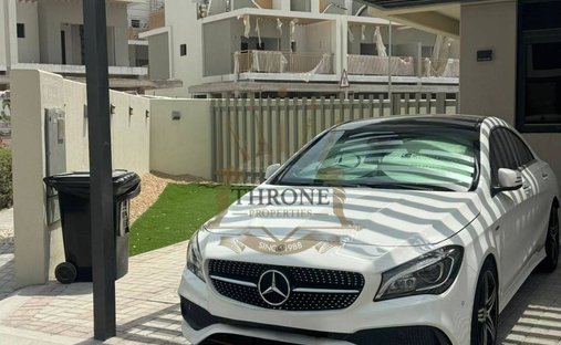 Townhouse in Damac Hills 2, Dubai, United Arab Emirates 1