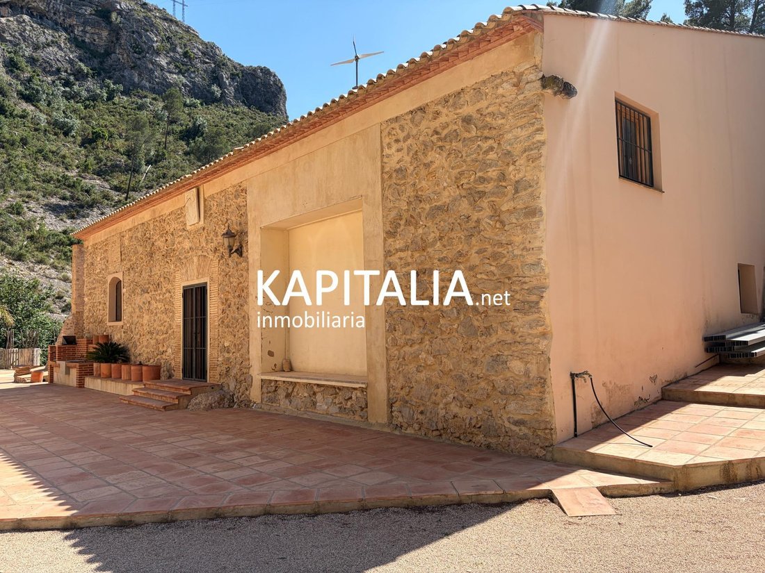 Villa in Ontinyent, Valencian Community, Spain 1 - 18450597