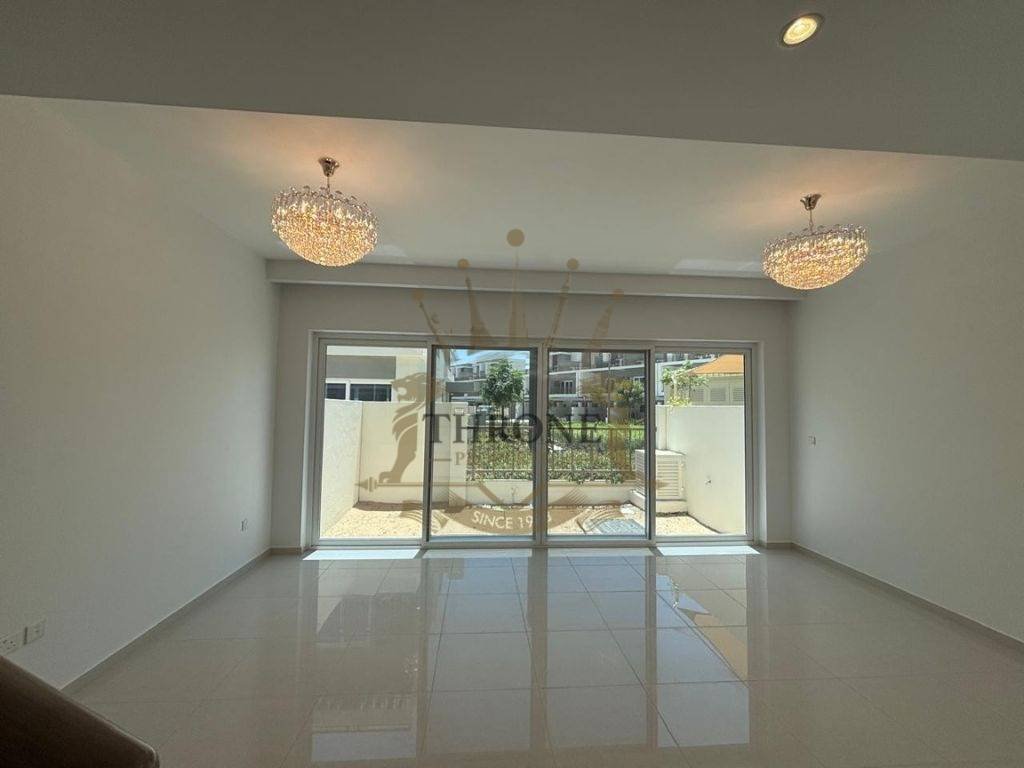 Townhouse in Damac Hills 2, Dubai, United Arab Emirates 2 - 18450039