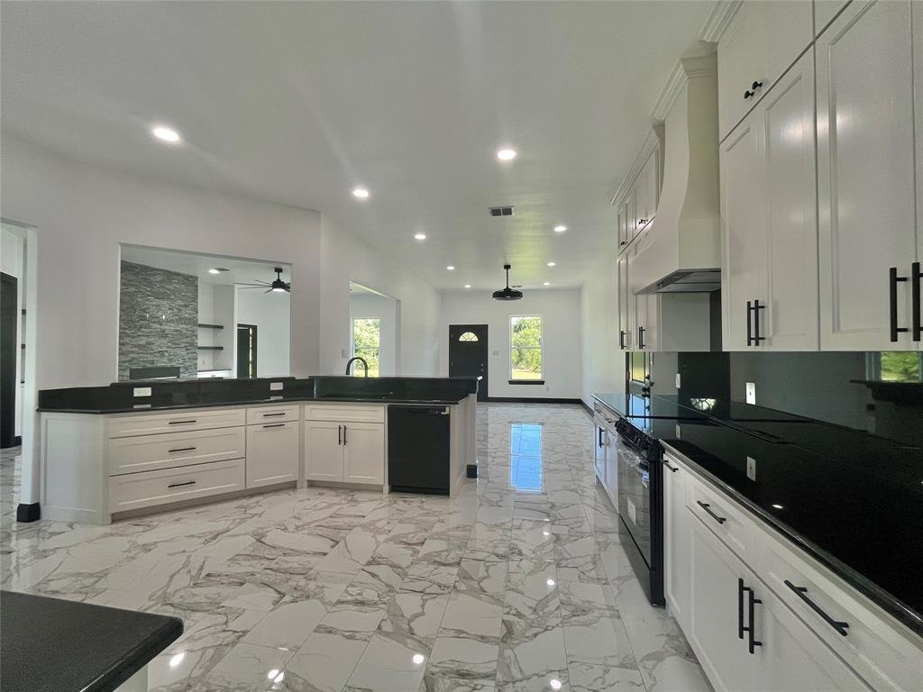 House in Springtown, Texas, United States 3 - 18451068