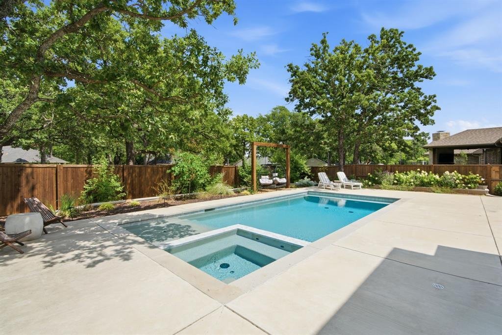 House in Lantana, Texas, United States 2 - 18446985