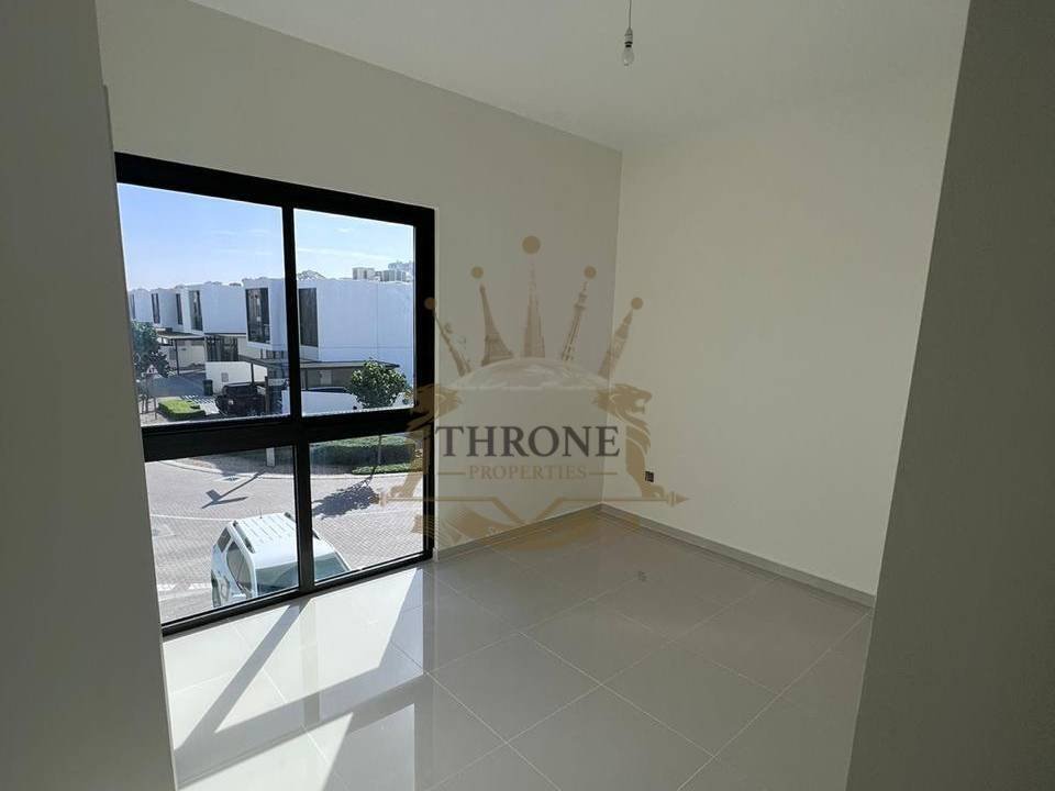 Townhouse in Damac Hills 2, Dubai, United Arab Emirates 1 - 18449941