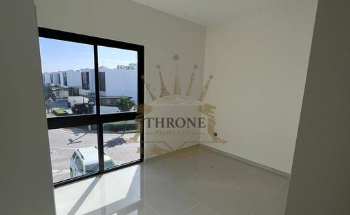 Townhouse in Damac Hills 2, Dubai, United Arab Emirates 1