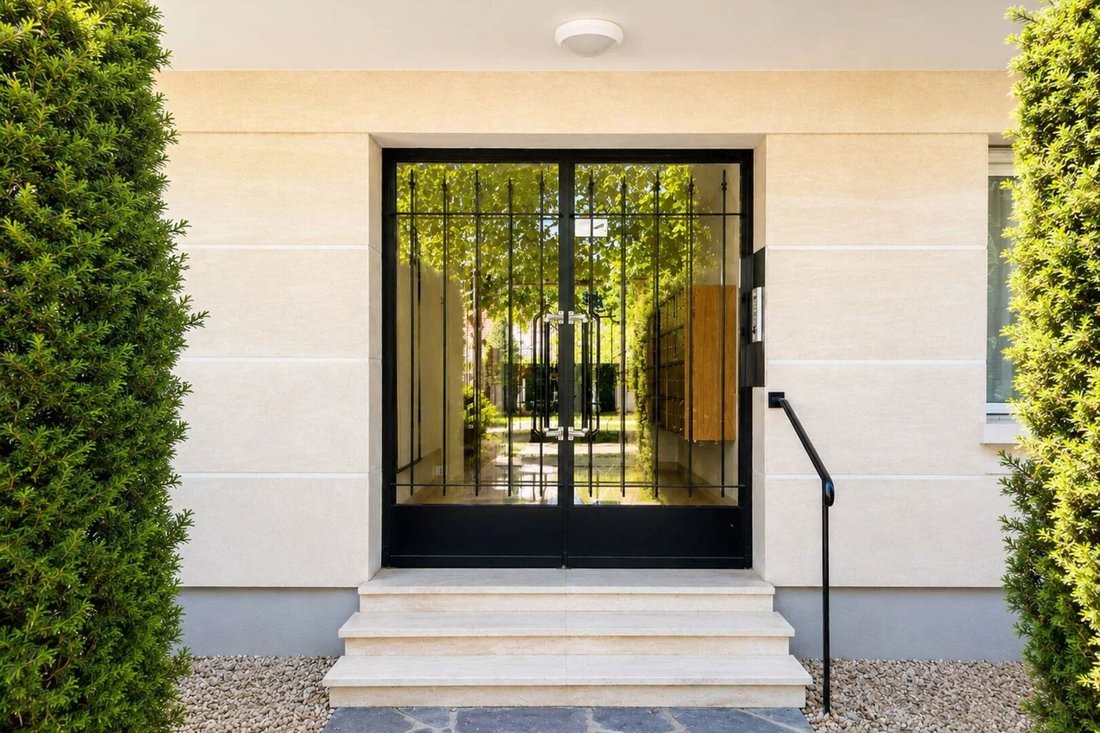 Apartment in Le Parc, Saint-Maur-des-Fossés, France 1 - 18451592
